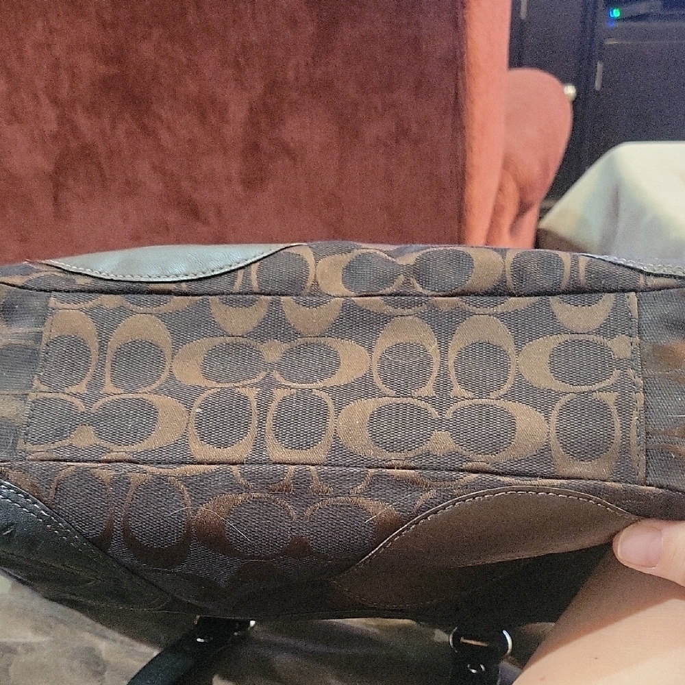 Coach Circle Patchwork East West Shoulder Bag - Picture 10 of 10